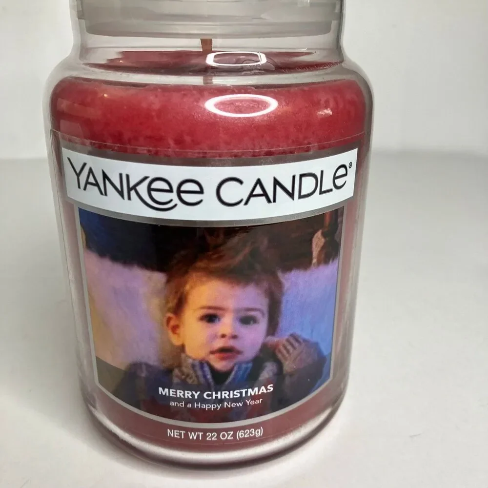 Yankee Candle Merry Christmas & Happy New Year Edition 22oz Red Holiday